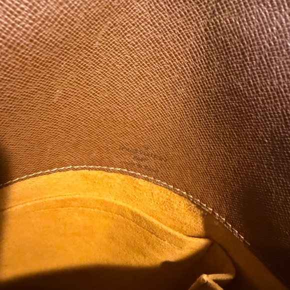 Authentic Louis Vuitton Monogram Musette GM Messenger Crossbody Bag - Picture 8 of 11